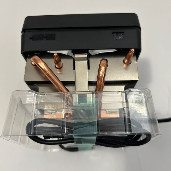 AMD Wraith Prism RGB LED CPU Cooler Heatsink Fan AM4 AM5 712-000075 - Picture 8 of 9